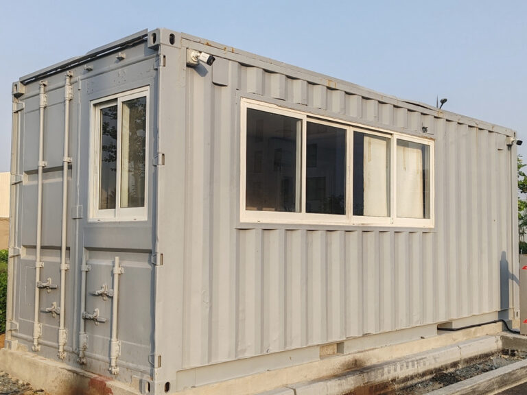 Container cabin on an industrial site
